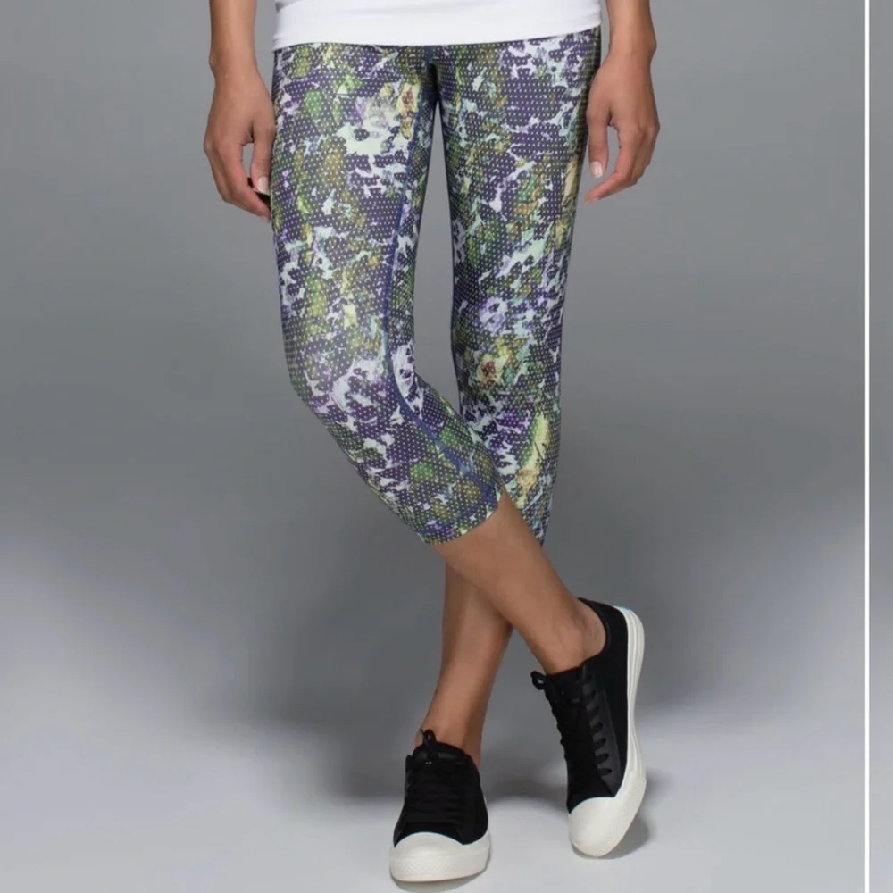 lululemon athletica Purple & Green Abstract Cropped Leggings